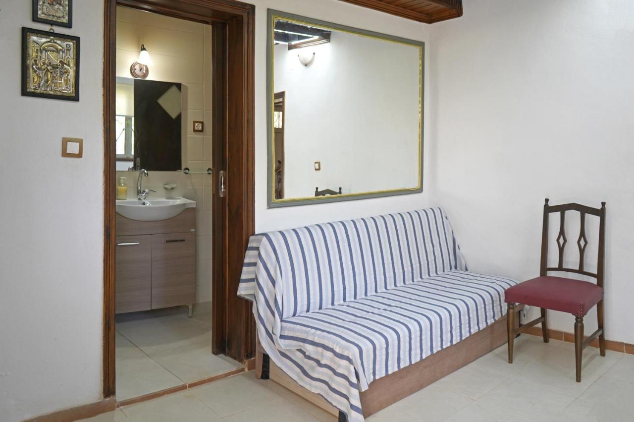 Villa Veni Olive House Kalamata Exterior foto