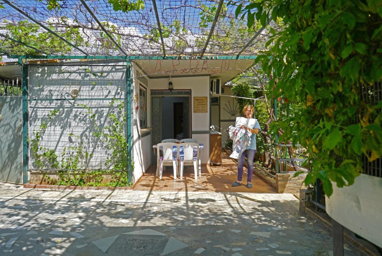 Villa Veni Olive House Kalamata Exterior foto
