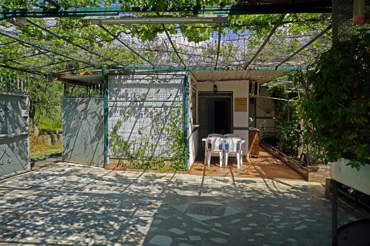Villa Veni Olive House Kalamata Exterior foto